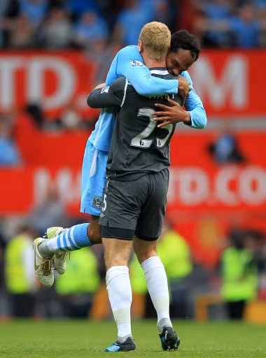 Joleon Lescott (Man City): Anh chính là một trong những nhân tố quan trọng giúp Man City thi đấu cực kỳ chắc chắn trước cầu môn của Joe Hart trong thời gian qua.