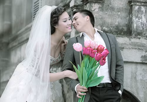 Đám cưới hạnh phúc của cầu thủ Quốc Hưng và người mẫu Lan Phương.