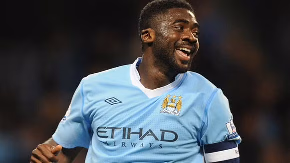 Cầu thủ tiếp theo thuộc diện “xả hàng” của Man City là hậu vệ người Bờ Biển Ngà, Kolo Toure. Trung vệ 31 tuổi đã qua thời kỳ đỉnh cao nên chắc chắn cựu HLV Inter không hề muốn giữ Toure bởi ông biết Man City không thiếu tiền để chiêu mộ một trung vệ trẻ, khỏe, tài năng. Cầu thủ tiếp theo thuộc diện “xả hàng” của Man City là hậu vệ người Bờ Biển Ngà, Kolo Toure. Trung vệ 31 tuổi đã qua thời kỳ đỉnh cao nên chắc chắn cựu HLV Inter không hề muốn giữ Toure bởi ông biết Man City không thiếu tiền để chiêu mộ một trung vệ trẻ, khỏe, tài năng.