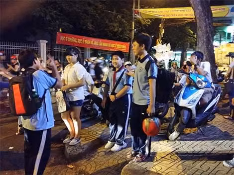 Sau lệnh cấm dạy thêm thì người thiệt thòi vẫn là học sinh và phụ huynh (Ảnh: cand.com.vn)