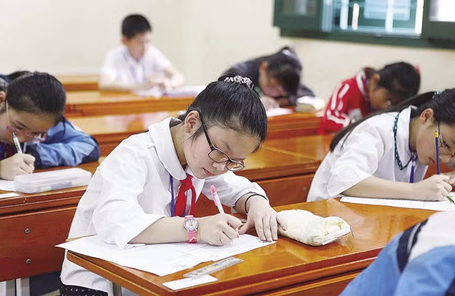 Cô giáo Tiểu học có lời với chuyên viên Vụ Tiểu học về Thông tư 30 ảnh 1