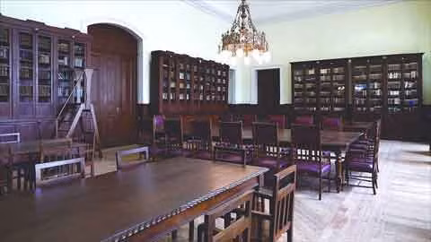 Một trung tâm tài nguyên học tập nằm trong thư viện của một tòa nhà đã được khôi phục, hiện được trường Escola Secundaria Passos Manuel, Lisbon, Bồ Đào Nha sử dụng. (Ảnh: Jose Manuel Rodrigues) Một trung tâm tài nguyên học tập nằm trong thư viện của một tòa nhà đã được khôi phục, hiện được trường Escola Secundaria Passos Manuel, Lisbon, Bồ Đào Nha sử dụng. (Ảnh: Jose Manuel Rodrigues)
