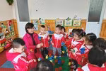 Trường mầm non Đồng Tiến với hoạt động ngoại khóa “Hội chợ quê” ảnh 4 Trường mầm non Đồng Tiến với hoạt động ngoại khóa “Hội chợ quê” ảnh 4
