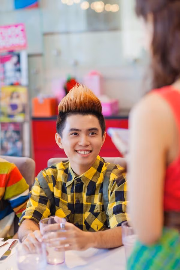 Nhìn Will đắm đuối nhìn Midu chưa kìa?