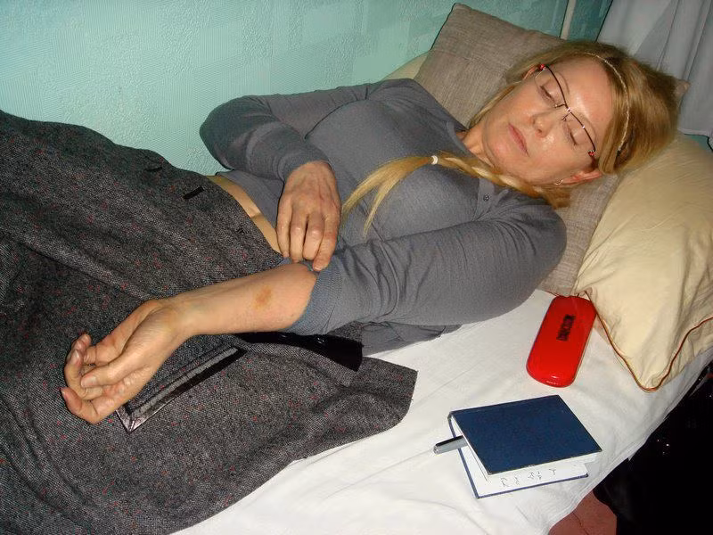 Luật sư của bà Tymoshenko cáo buộc bà đã bị đối xử bạo lực trong buồng giam