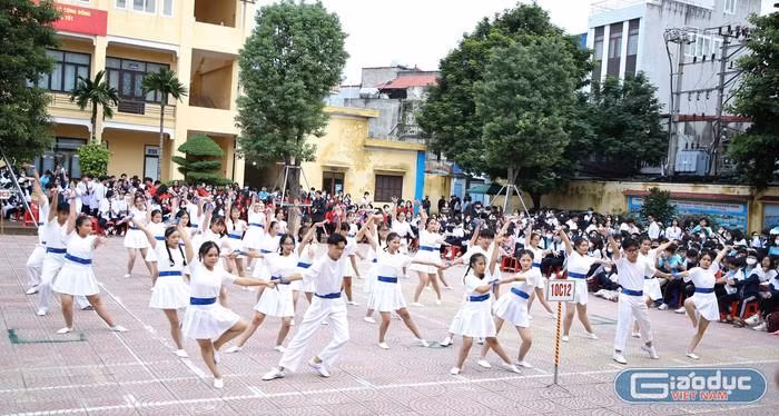 Trường Trung học phổ thông Trần Nguyên Hãn tiên phong trong xây dựng Trường học hạnh phúc. (Ảnh: Phương Linh)
