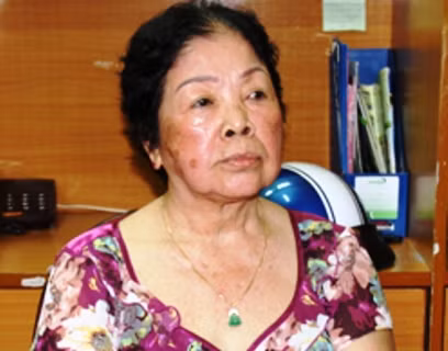 Đối tượng Nguyễn Thị Miết bà lão 80 tuổi cầm đầu đường dây ma tuý cực lớn. Đối tượng Nguyễn Thị Miết bà lão 80 tuổi cầm đầu đường dây ma tuý cực lớn.
