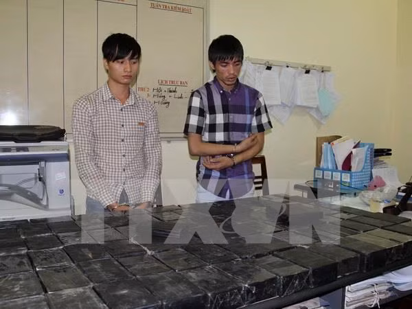 Các đối tượng tại cơ quan công an.