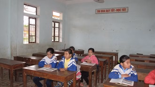 Vụ 600 học sinh “thất học”: Hỗ trợ gạo, xe đạp cho học sinh tới trường ảnh 1 Vụ 600 học sinh “thất học”: Hỗ trợ gạo, xe đạp cho học sinh tới trường ảnh 1