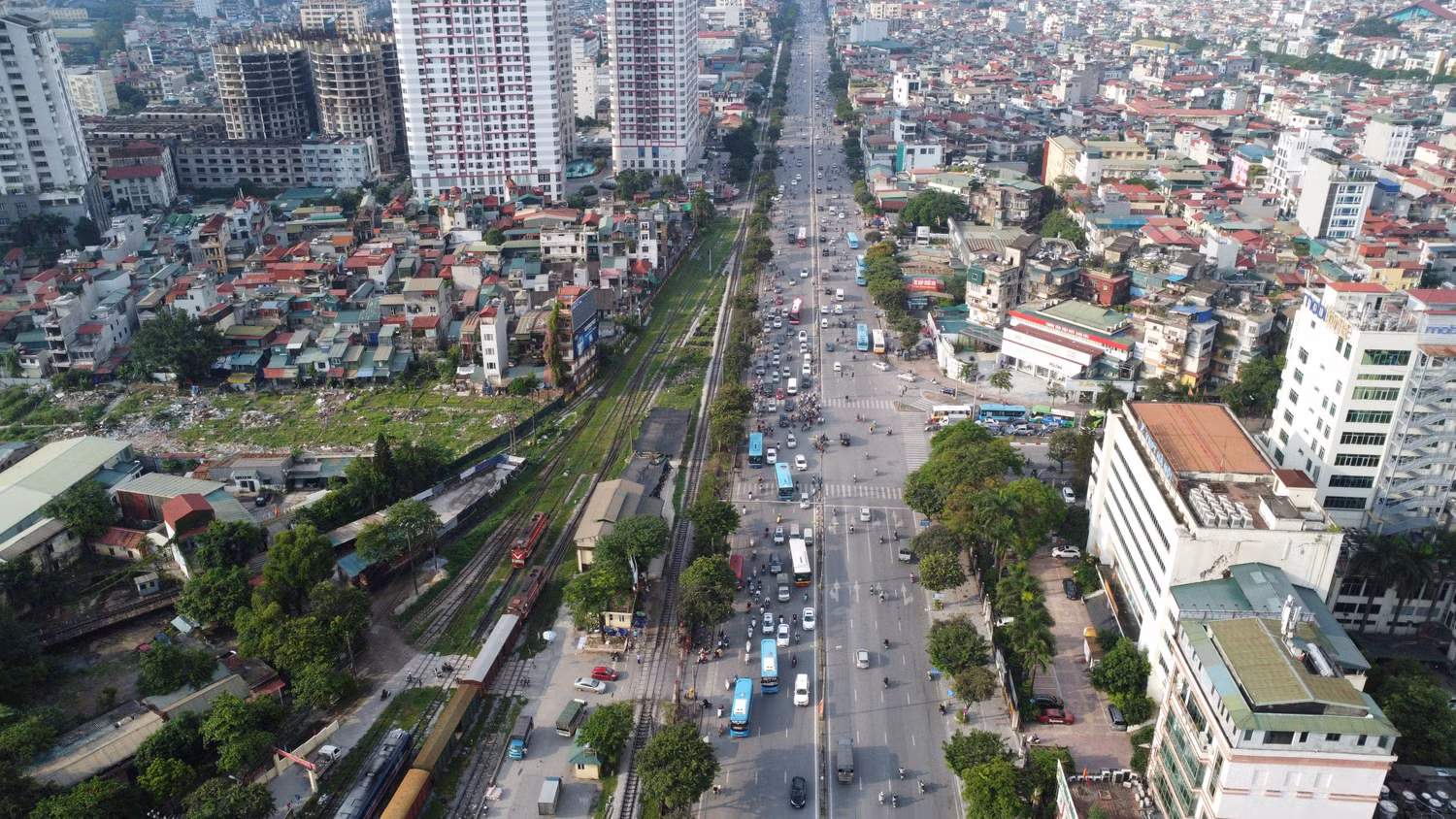 Khu vực nút giao theo hướng về Cầu vượt ngã tư Vọng. Ảnh: Trung Dũng