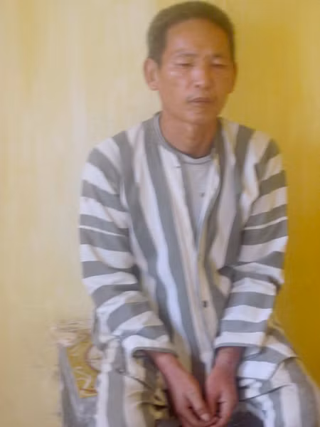 "Lão yêu" Nguyễn Văn Vinh không dám ngẩng mặt nhìn ai.