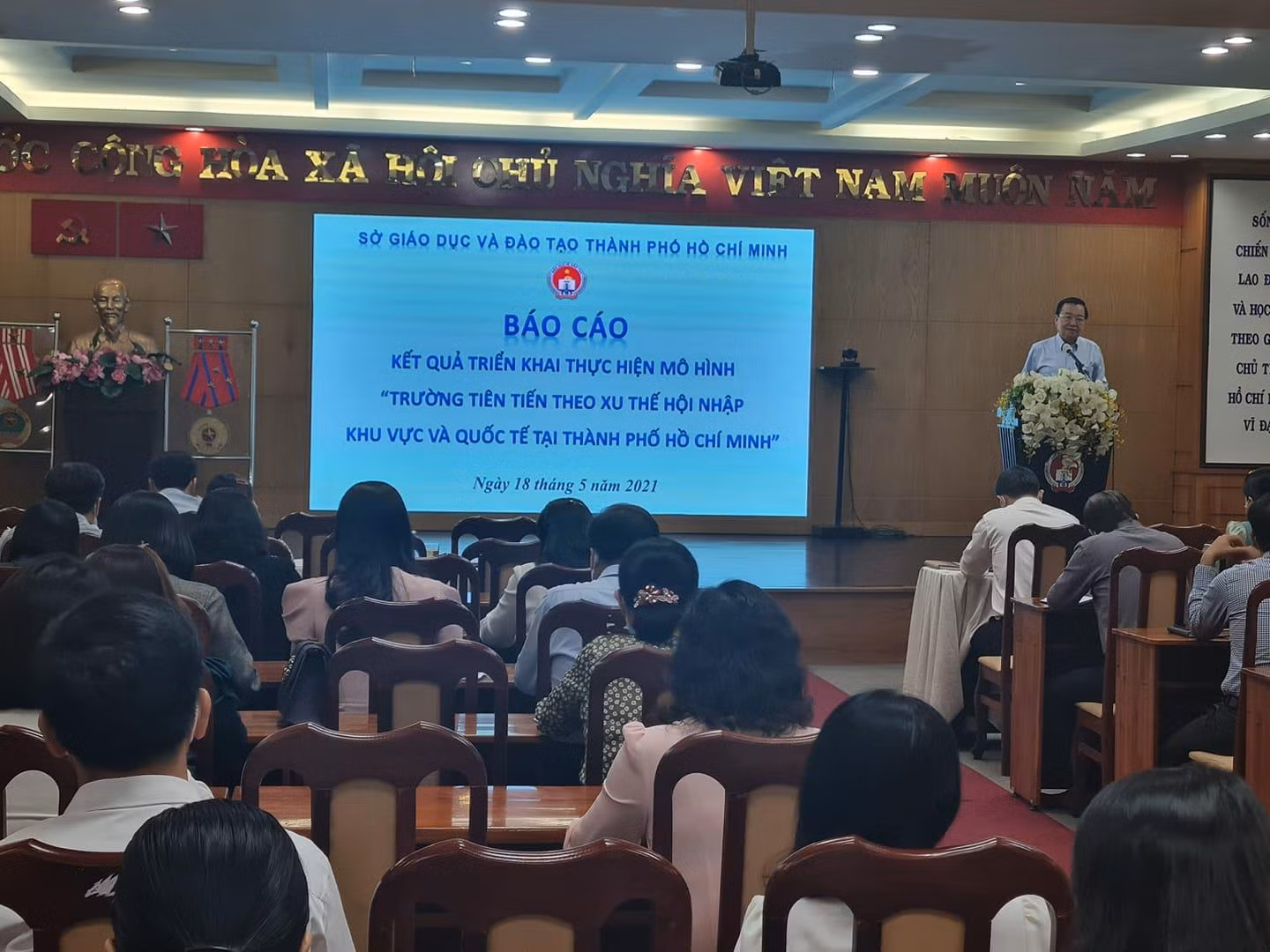 Ông Lê Hồng Sơn phát biểu tại hội thảo (ảnh: P.L)