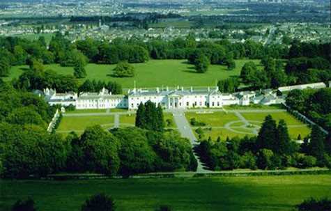 Dinh thự của Tổng thống Ireland Michael D. Higgins trong khuôn viên Phoenix