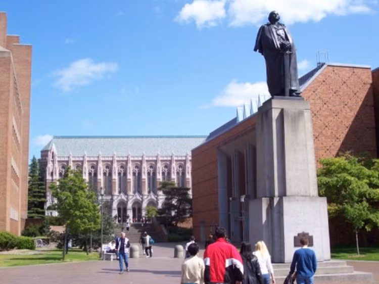 Sinh viên sau khi tốt nghiệp tại đại học Washington đều có lợi thế theo học cao hơn tại các trường đại học hàng đầu tại Mỹ như Đại học Harvard, Johns Hopskin, Cornell, Yale, Princeton, Georgetown và Virginia. Sinh viên sau khi tốt nghiệp tại đại học Washington đều có lợi thế theo học cao hơn tại các trường đại học hàng đầu tại Mỹ như Đại học Harvard, Johns Hopskin, Cornell, Yale, Princeton, Georgetown và Virginia.