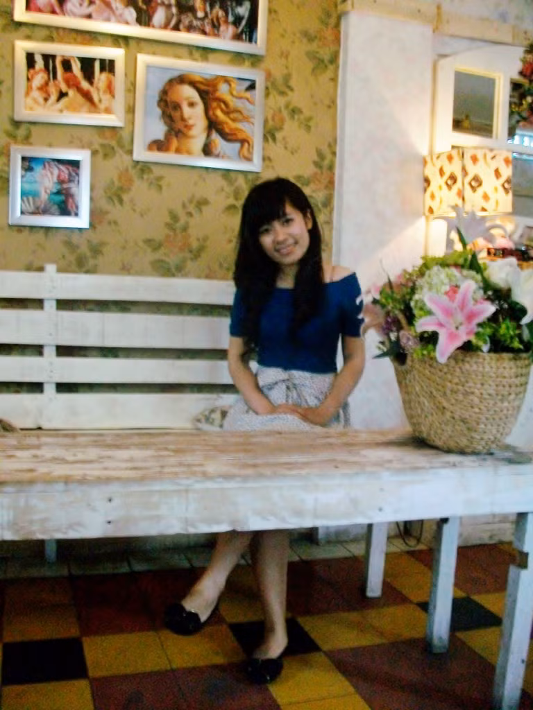 Mình không có một thân hình lý tưởng, một gương mặt khả ái nhưng tự tin với những gì mình đang có... Một ngôi trường năng động, một gia đình thân thương, bạn bè dễ mến cùng công tác Đoàn Hôi, các chương trình event....