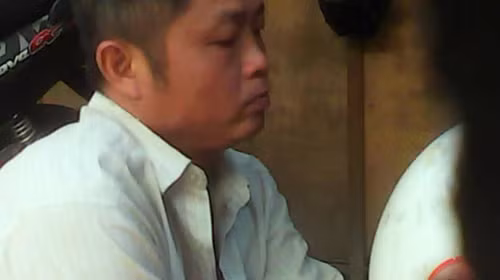 “Luộc” phụ tùng ngay tại bãi giữ xe, Tin tức trong ngày, trom phu tung xe, luoc phu tung xe, bai gui xe, bai gui xe benh vien, benh vien nhi dong 1, danh trao phu tung, bao, tin tuc, tin hot, tin hay