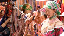 Ngày xuân, đến cực Bắc ngắm cột cờ Lũng Cú ảnh 1