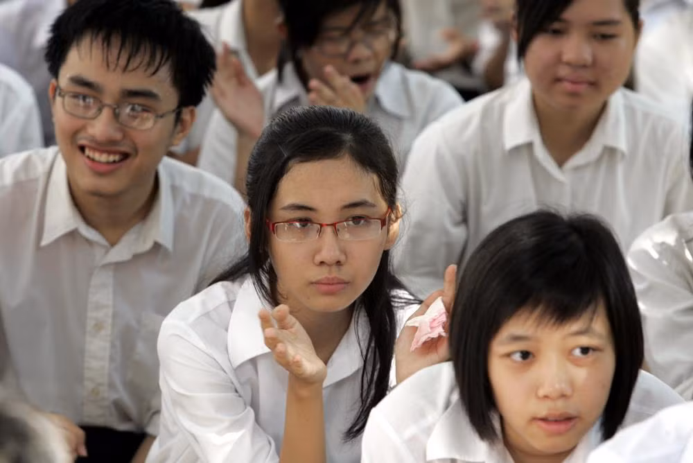 Chưa diễn ra kì thi thì đã có hơn 34 nghìn thí sinh không có cơ hội vào lớp 10 công lập vì thiếu chỉ tiêu. Ảnh minh họa - Tùng Dương.