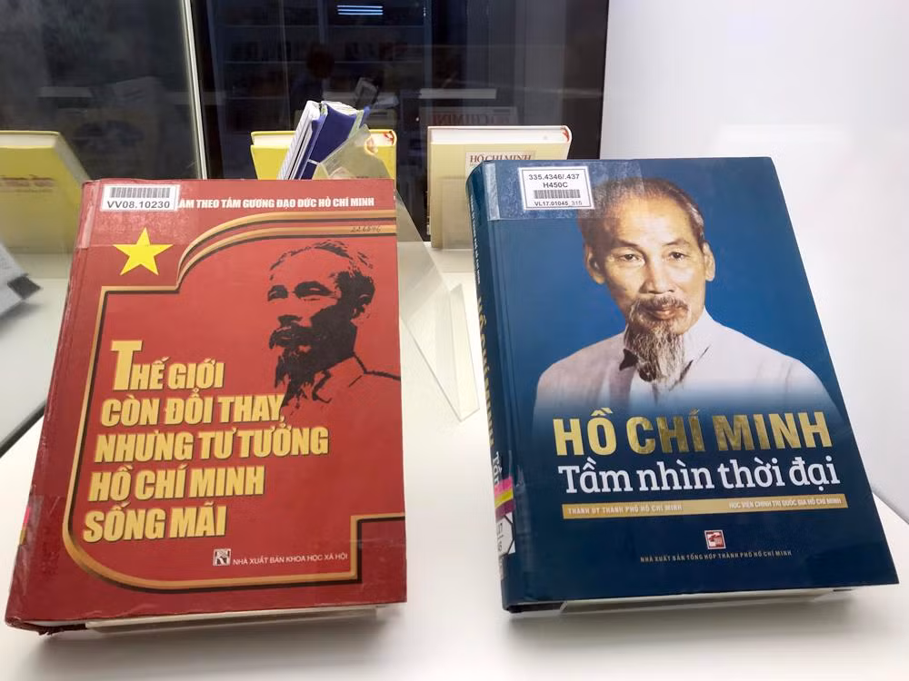 Chủ tịch Hồ Chí Minh với tầm nhìn thời đại. Ảnh: Tùng Dương.
