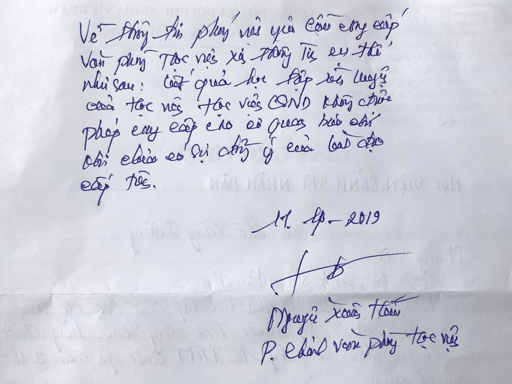 Trả lời của đại diện Học viện Cảnh sát nhân dân khi được phóng viên Báo điện tử Giáo dục Việt Nam hỏi về kết quả học tập của các chiến sĩ cơ động Lạng Sơn sau một năm học. Ảnh: Tùng Dương