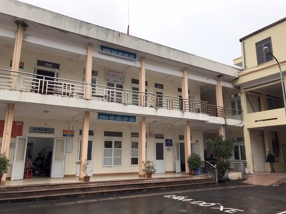 Khoa cấp cứu bệnh viện đa khoa huyện Phú Bình, tỉnh Thái Nguyên nơi tiếp nhận 29 cháu bị ngộ độc. Ảnh: Tùng Dương.