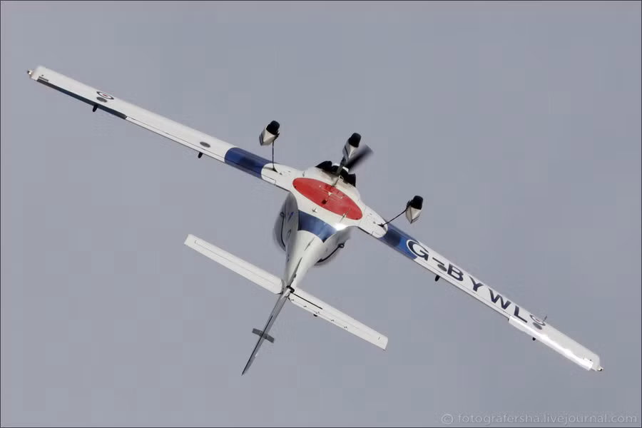 Máy bay Grob G-115E Tutor T1 của Không quân Hoàng gia.