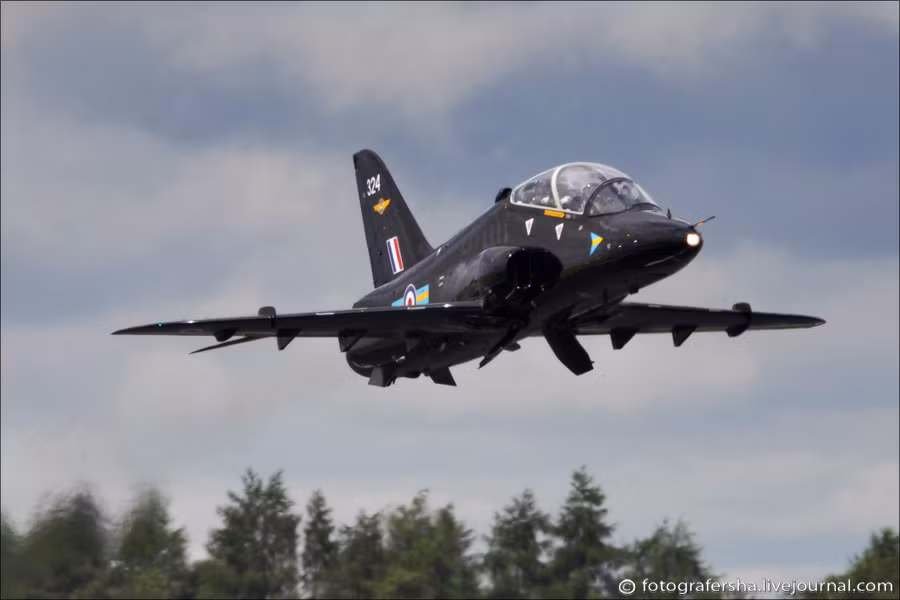 Máy bay Hawk.
