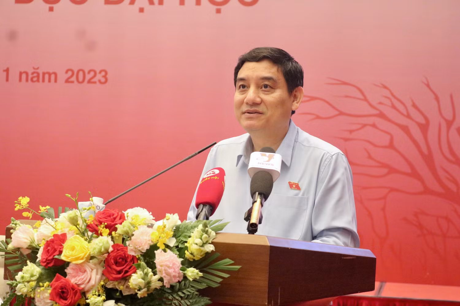 Chủ nhiệm Ủy ban Văn hóa, Giáo dục của Quốc hội Nguyễn Đắc Vinh phát biểu tại hội thảo