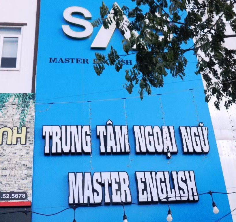 Trung tâm ngoại ngữ Master English trên đường Nguyễn Văn Linh (quận Hải Châu) đã đóng cửa. Ảnh: AN Trung tâm ngoại ngữ Master English trên đường Nguyễn Văn Linh (quận Hải Châu) đã đóng cửa. Ảnh: AN
