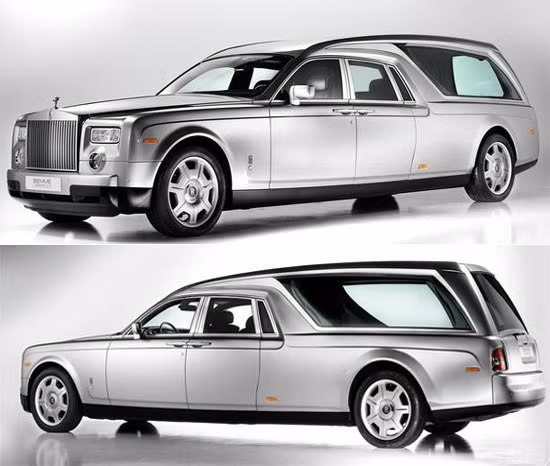 8. Rolls Royce Phantom Hearse B12 có giá 662 nghìn USD. Được chế tác để trưng bày tại triển lãm về lễ tang Tan Expo tại Bologna, Ý, chiếc xe có chiều dài là 276 inch (khoảng 7 mét). Chiếc xe sử dụng động cơ V12 dung tích 6,75 lít, với hệ thống tự treo không khí tiêu chuẩn, chiếc xe được làm hoàn toàn bằng nhôm.