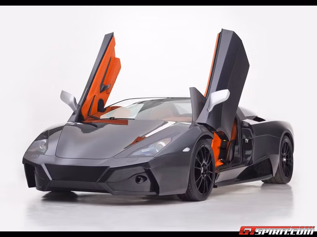 Arrinera được trang bị động cơ tăng áp LS9 V8 dung tích 6,2 lít, hộp số 6 cấp có khả năng sản sinh công suất tối đa 650 mã lực, mô-men xoắn cực đại 820 Nm, mạnh mẽ như Chevrolet Corvette ZR1. . Arrinera được trang bị động cơ tăng áp LS9 V8 dung tích 6,2 lít, hộp số 6 cấp có khả năng sản sinh công suất tối đa 650 mã lực, mô-men xoắn cực đại 820 Nm, mạnh mẽ như Chevrolet Corvette ZR1. .