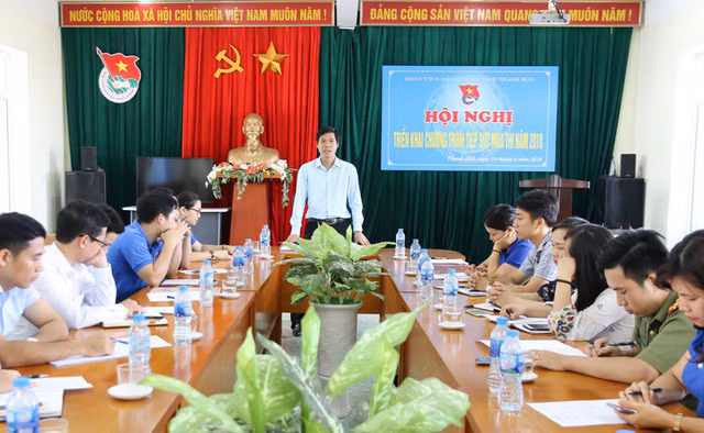 Tỉnh đoàn Thanh Hóa sẽ triển khai chương trình tiếp sức mùa thi với sự huy động 1.500 đoàn viên thanh niên, chia thành 110 đội hình tham gia tiếp sức cho các thí sinh tham dự kỳ thi trung học phổ thông quốc gia năm 2018. Tỉnh đoàn Thanh Hóa sẽ triển khai chương trình tiếp sức mùa thi với sự huy động 1.500 đoàn viên thanh niên, chia thành 110 đội hình tham gia tiếp sức cho các thí sinh tham dự kỳ thi trung học phổ thông quốc gia năm 2018.