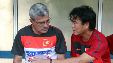 HLV Calisto và người trợ lý cũ Phan Thanh Hùng