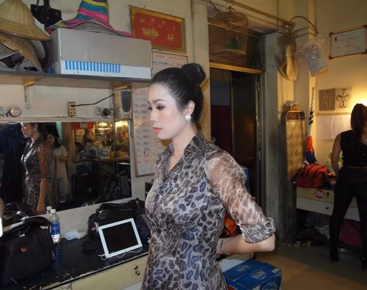 Cận cảnh vẻ đẹp quý phái của cựu Á hậu Trịnh Kim Chi. Cận cảnh vẻ đẹp quý phái của cựu Á hậu Trịnh Kim Chi.