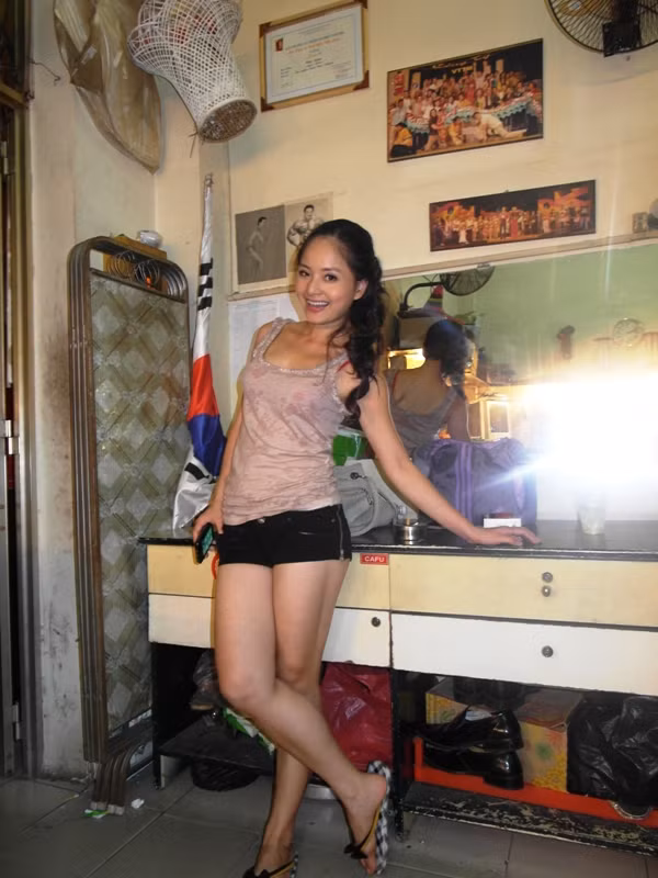 Nhưng Lan Phương gây cảm tình với khán giả nhiều nhất, qua vai cô gái hiền lành Mai Lan trong bộ phim truyền hình Cô gái xấu xí (năm 2007). Nhưng Lan Phương gây cảm tình với khán giả nhiều nhất, qua vai cô gái hiền lành Mai Lan trong bộ phim truyền hình Cô gái xấu xí (năm 2007).