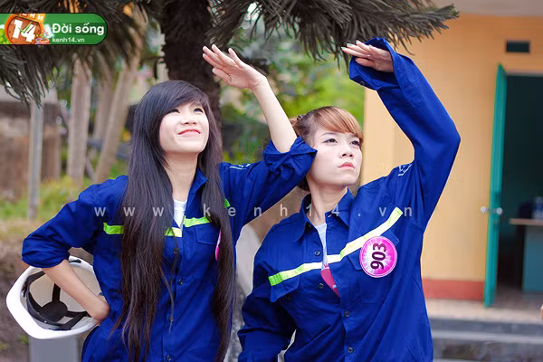 Thúy Vy và Yến My cực kỳ nhắng nhé!