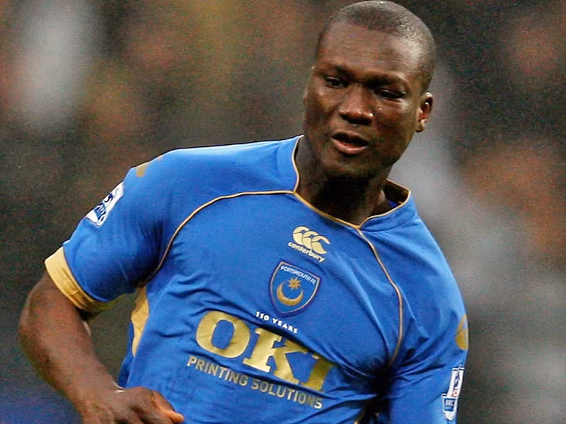 Trung vệ: Papa Bouba Diop
