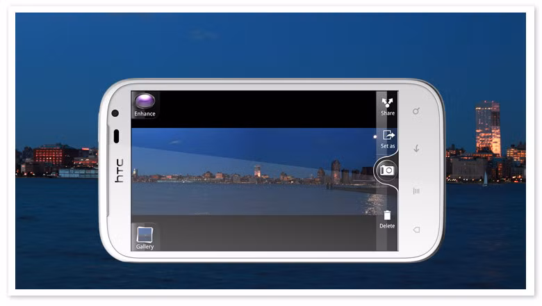 Cấu hình cơ bản của Sensation XL: HĐH: Android 2.3 Gingerbread với HTC Sense 3.5 UI CPU: 1.5 GHz MSM 8255 Qualcomm đơn nhân RAM: 768 MB Màn hình: 4"7 SLCD, độ phân giải 480x800 có kính Gorilla Glass bên trên Camera: 8Mp phía sau và 1.3 phía trước Pin: 1600 mAh GPS, Bluetooth 3.0, WiFi 802.11 b/g/n