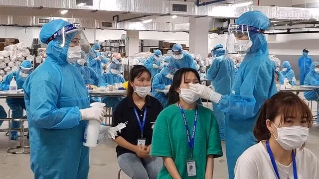 Mục tiêu cao nhất hiện nay trong phòng chống dịch là phải tập trung ngăn chặn, đẩy lùi dịch bệnh trên địa bàn tỉnh trong thời gian sớm nhất có thể. Ảnh minh họa: Báo Nhân Dân Mục tiêu cao nhất hiện nay trong phòng chống dịch là phải tập trung ngăn chặn, đẩy lùi dịch bệnh trên địa bàn tỉnh trong thời gian sớm nhất có thể. Ảnh minh họa: Báo Nhân Dân