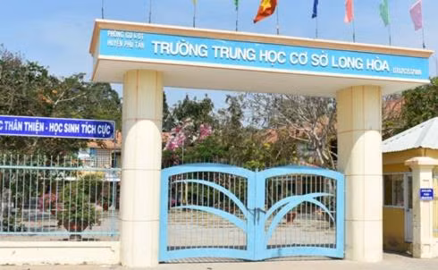 Bộ yêu cầu Sở Giáo dục An Giang xác minh thông tin giáo viên phạt học sinh không thuộc bài bằng cách dùng cây đánh, khiến em T bị vẹo cột sống. (Ảnh: vov) Bộ yêu cầu Sở Giáo dục An Giang xác minh thông tin giáo viên phạt học sinh không thuộc bài bằng cách dùng cây đánh, khiến em T bị vẹo cột sống. (Ảnh: vov)