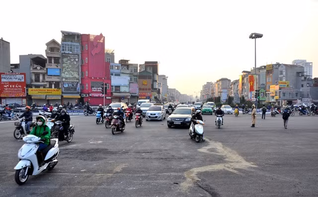 Tại nút giao thông Nguyễn Lương Bằng - Vành đai I (đoạn Ô Chợ Dừa - Hoàng Cầu) sẽ cấm các phương tiện từ phố Xã Đàn rẽ trái ra đường Nguyễn Lương Bằng (về hướng gò Đống Đa, Tây Sơn).