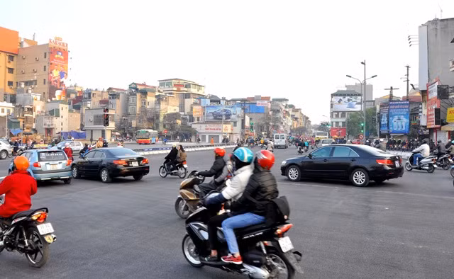 Việc tổ chức giao thông tại điểm nút Nguyễn Lương Bằng – Vành đai I phần nào đã làm giảm được áp lực cho nút 6 Ô Chợ Dừa.