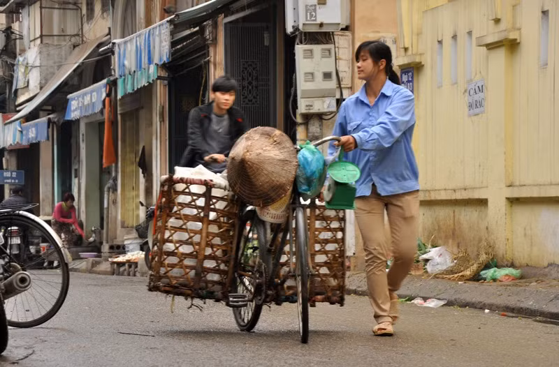 Cuộc sống của cư dân trên con phố này rất đỗi bình dị...