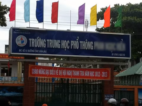Niên học 1000 năm.