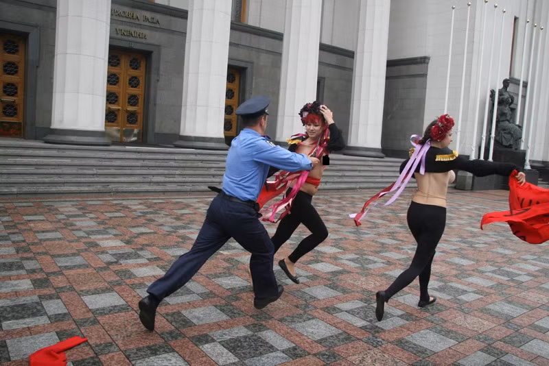 Phong trào FEMEN xuất hiện tại Ucraina