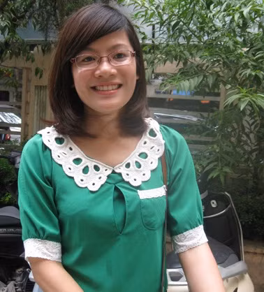 Thủ khoa Vũ Hồng Nhung. Thủ khoa Vũ Hồng Nhung.