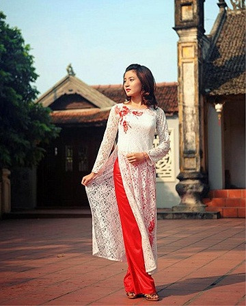 >>Những hotgirl xinh đẹp làm điên đảo cư dân mạng Những nữ sinh đẹp mê hồn giữa đầm sen >>Phát sốt vì vẻ đẹp baby của cô giáo tương lai >>So độ siêu kute của những nữ sinh đình đám nhất Thủ đô >>Phát sốt vì 4 nữ giáo viên xinh đẹp >>Cư dân mạng "điên đảo" vì nhan sắc nữ sinh Trương Tân Uyển >>Hoa khôi ĐH Thương Mại 2012 duyên dáng áo dài
