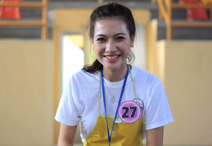 Các nữ sinh cũng phải trải qua phần thi tài năng... >>Vẻ đẹp gợi cảm của hotgirl Lilly Luta Những nữ sinh diện áo dài đẹp hơn cả Hoa hậu Mai Phương Thúy (P29) Hotgirl Yến Korea làm lu mờ cả hoa cỏ mùa xuân Á hậu Việt Đỗ Hoàng Anh - Ngôi sao sáng của ĐH Văn hóa Hà Nội >>Truyện cây tre trăm đốt: Con gái Phú ông "mua chồng" ngoài chợ >>Phát hoảng: Vợ Mai An Tiêm dùng nhan sắc bẫy cá về thịt