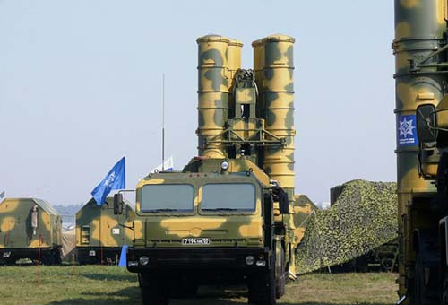 Hệ thống tên lửa phòng không hiện đại S-400 Nga Hệ thống tên lửa phòng không hiện đại S-400 Nga