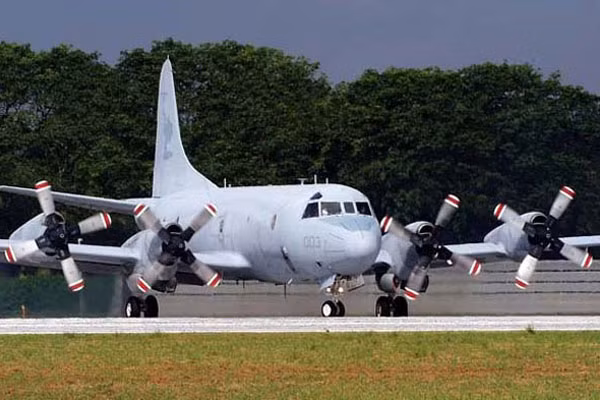 Máy bay tuần tra săn ngầm P-3 Mỹ (ảnh tư liệu) Máy bay tuần tra săn ngầm P-3 Mỹ (ảnh tư liệu)